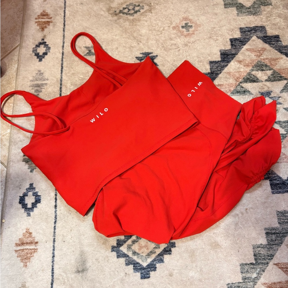 WILO Red Women's Leggings Set